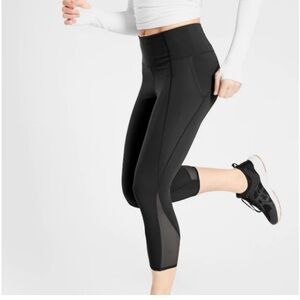 Athleta Lightning Running Capri 18” Tight Black XSP